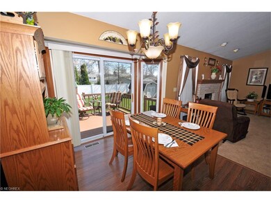 Kitchen/Dining - looking out onto Deck and Back Ya