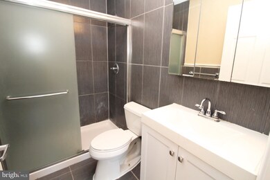 301 Ravens Crest Dr, Plainsboro, NJ 08536 - photo 3