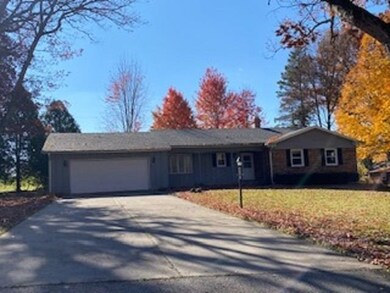 425 Oak Ridge Dr, Cedarville, IL 61013 - photo 5