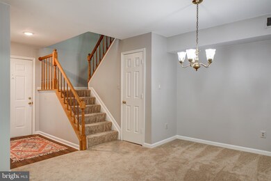 2217 Lovedale Ln unit J, Reston, VA 20191 - photo 4