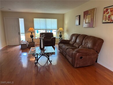 9708 Foxglove Cir unit 33, Fort Myers, FL 33919 - photo 3