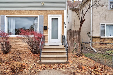 973 Randolph Ave, Saint Paul, MN 55102 - photo 3