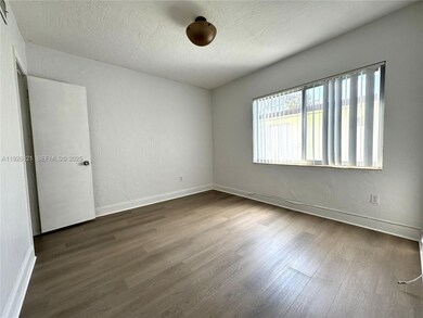 261 Hibiscus Dr unit 5, Miami Springs, FL 33166 - photo 3