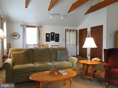 1020 Middle Rd, Perkasie, PA 18944 - photo 4