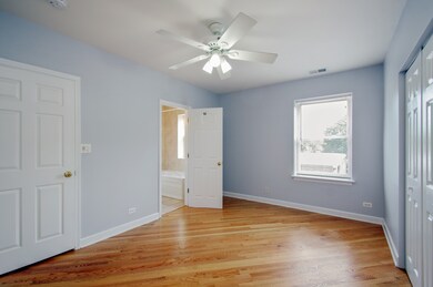 2915 W Granville Ave unit 3E, Chicago, IL 60659 - photo 5