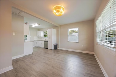 736 Hull St, Lakeland, FL 33805 - photo 3