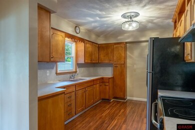 604 604 N Swift St, St. Peter, MN 56082 - photo 5