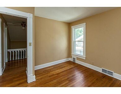 3119 4th St, Des Moines, IA 50313 - photo 6