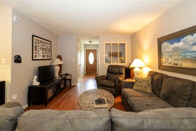 1630 S 5th Place, Broken Arrow, OK 74012 - photo 3