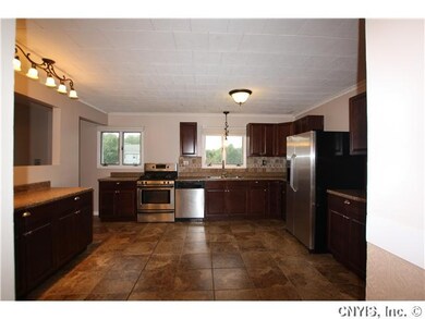 Kitchen modern and fully applianced kitchen