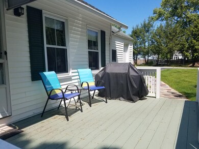 71 Cross St, Uxbridge, MA 01569 - photo 6