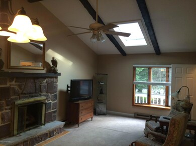 387 Birch Dr, Blakeslee, PA 18610 - photo 6