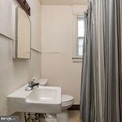 848 Weiser St, Reading, PA 19601 - photo 5