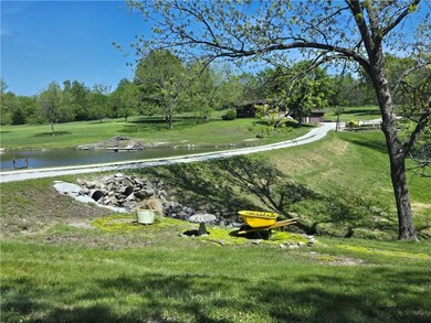 33295 Bethel Church Rd, Osawatomie, KS 66064 - photo 3