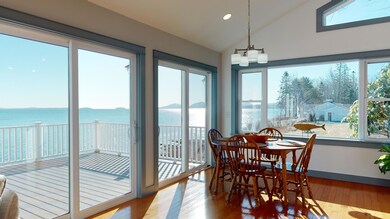 2-Lorimer-table-with-view-drc