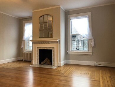 7 Mount Vernon St unit 3, Newport, RI 02840 - photo 3