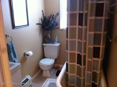 1444 Bryn Mawr Apt2 St, Scranton, PA 18504 - photo 4