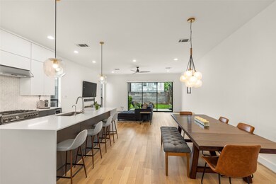 830 Aurora St, Houston, TX 77009 - photo 5