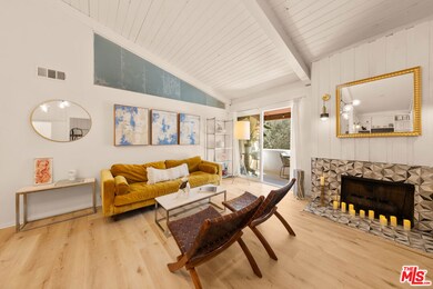 6425 Green Valley Cir unit 302, Culver City, CA 90230 - photo 4