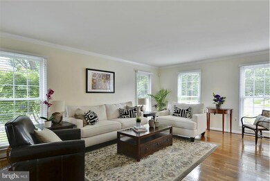 2123 Cherry Leaf Ln, Silver Spring, MD 20906 - photo 4