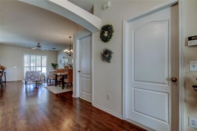 24607 Victoria Wood Ct, Lutz, FL 33559 - photo 4