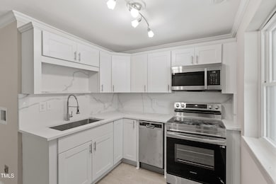 2705 Crest St unit 3, Durham, NC 27705 - photo 6