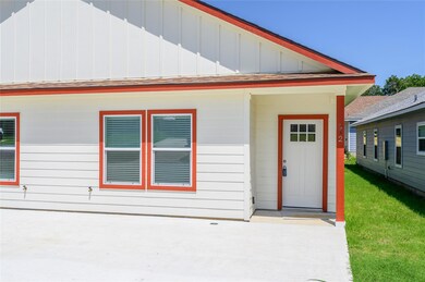 912 N Barrett Ave, Denison, TX 75020 - photo 3