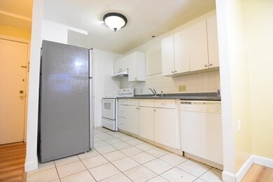 600 Governors Dr unit 5, Winthrop, MA 02152 - photo 3