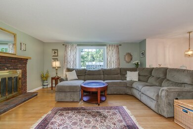 7 Whittemore Dr, Litchfield, NH 03052 - photo 5