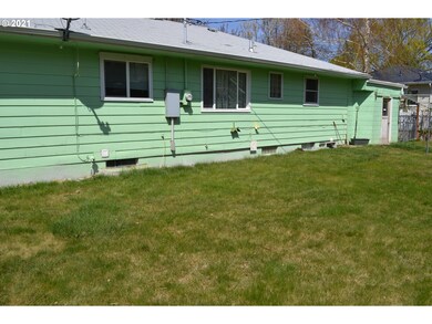 880 E Fairview Way, Heppner, OR 97836 - photo 2