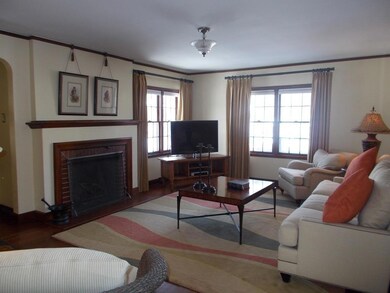 Living room 2