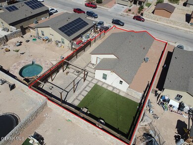 945 Maravillas St, Horizon City, TX 79928 - photo 7