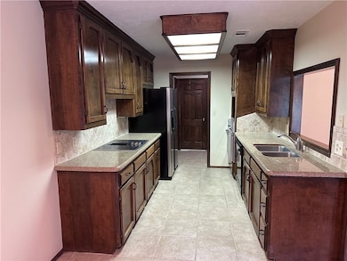 3012 Gleneagles Ct, Bryan, TX 77802 - photo 4