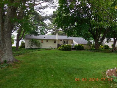 31 Baldwin Rd, Warwick, RI 02886 - photo 3