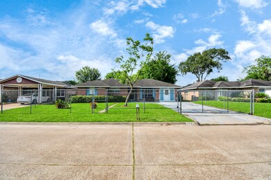 1507 Rainy River Dr, Houston, TX 77088 - photo 3