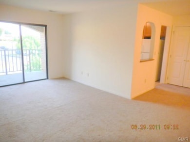 938 Cold Spring Rd unit 10, Allentown, PA 18103 - photo 4