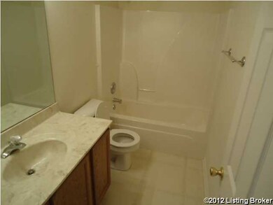 8521 Missionary Ct, Louisville, KY 40291 - photo 3