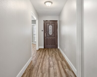 25519 Many Oak Dr, Spring, TX 77380 - photo 3