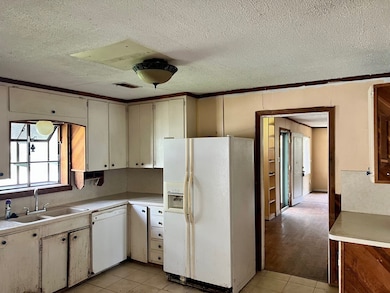 7722 Hereford St, Houston, TX 77087 - photo 3