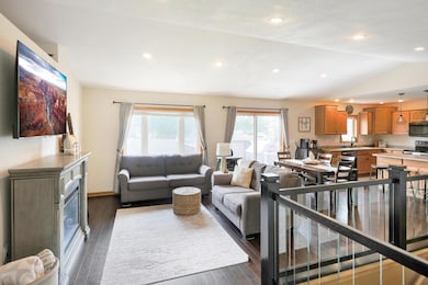 1008 Jade Ct, Aberdeen, SD 57401 - photo 7