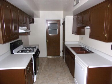 2300 Cumbre Negra St, El Paso, TX 79935 - photo 2