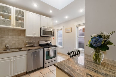 648 E 7th St unit 3, Boston, MA 02127 - photo 4