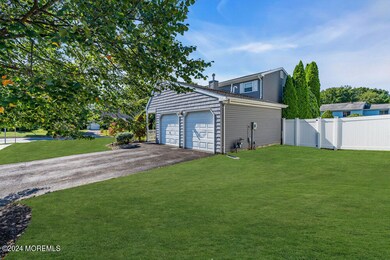 39 Honeysuckle Way, Howell, NJ 07731 - photo 4