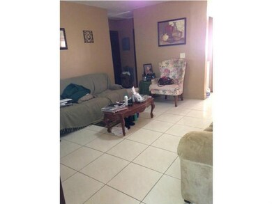 708 SW 10th St, Dania, FL 33004 - photo 5