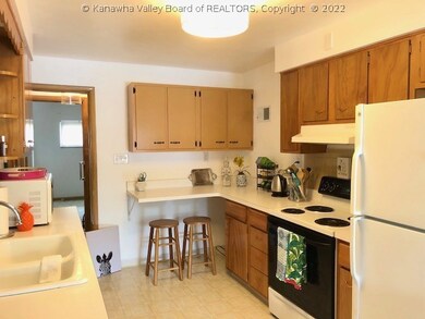 326 26th St, Dunbar, WV 25064 - photo 6