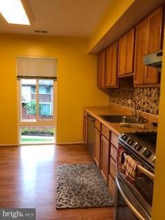 10514 Faulkner Ridge Cir, Columbia, MD 21044 - photo 4