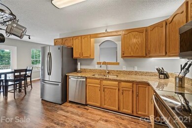 Large kitchen with NEW granite and Stainless Steel