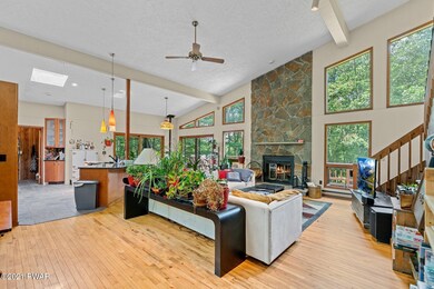 807 Overlook Ct, Lords Valley, PA 18428 - photo 7