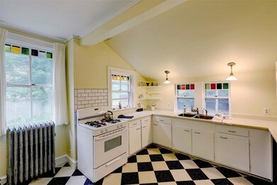 24 Whitmarsh St, Providence, RI 02907 - photo 7