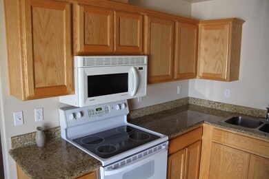 481 W Park St, Grants Pass, OR 97527 - photo 5